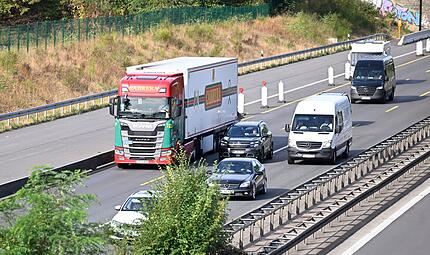 Sonntagsfahrverbot für Lkw ausgesetzt Sonntagsfahrverbot für Lkw ausgesetzt