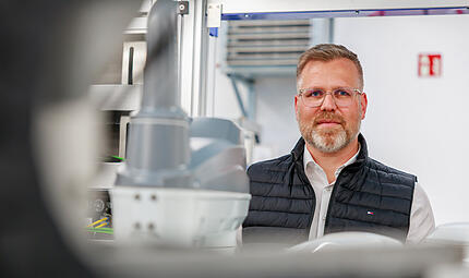 Mario Michel, Partners for Defence Der Chef des Kronacher Automatisierungsspezialisten M.A.i. GmbH Mario Michel hat das Netzwerk Partners for Defence ins Leben gerufen. Sein Credo: Zusammenarbeit statt Einzelkämpfer.