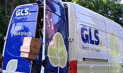 Paketbote von GLS Paketbote von GLS
