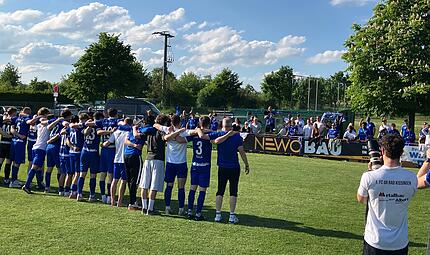 Jubel beim FC 06 Bad Kissingen: Durch das 2:0 in Dampfach ist der Landesliga-Klassenerhalt fix. Jubel beim FC 06 Bad Kissingen: Durch das 2:0 in Dampfach ist der Landesliga-Klassenerhalt fix.