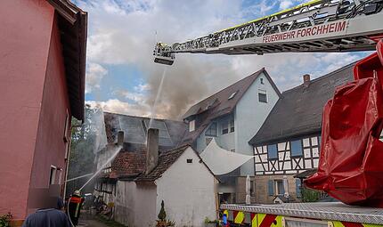 Feuerwehreinsatz in Forchheim - 100 Einsatzkräfte vor Ort Feuerwehreinsatz in Forchheim - 100 Einsatzkräfte vor Ort