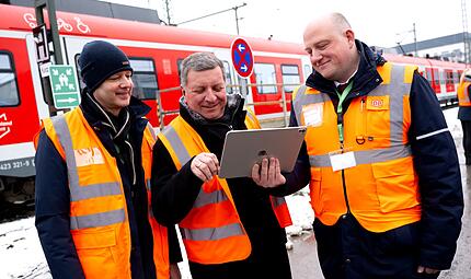 Präsentation einer ferngesteuerten S-Bahn Präsentation einer ferngesteuerten S-Bahn