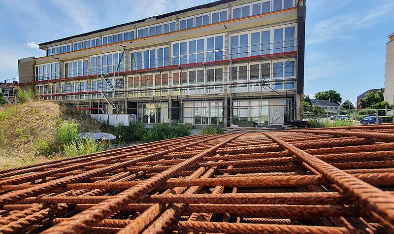 Diese Baustelle wurde 2022 zwei tief verfeindeten Firmen zum Verhängnis: In der Adam-Stegerwald-Straße in Bamberg gerieten zwei Baufirmen in Streit. Diese Baustelle wurde 2022 zwei tief verfeindeten Firmen zum Verhängnis: In der Adam-Stegerwald-Straße in Bamberg gerieten zwei Baufirmen in Streit.