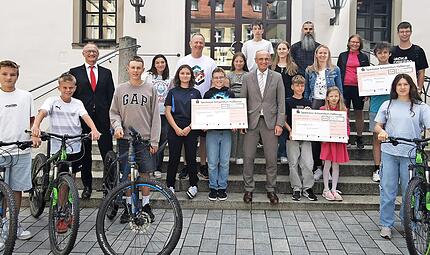 Auf großes Interesse stieß das Schulradeln im vergangenen Jahr. Das Bild entstand bei der Siegerehrung. Auf großes Interesse stieß das Schulradeln im vergangenen Jahr. Das Bild entstand bei der Siegerehrung.