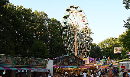 Das diesjährige Annafest war vor allem von hochsommerlichen Temperaturen geprägt.Annafest 2026: So schön war der zweite Sonntag Eindrücke des zweiten Annafestsonntags