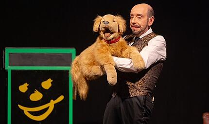 Hund Oskar zusammen mit Marcelini. Hund Oskar zusammen mit Marcelini.