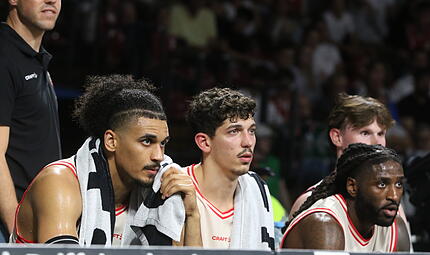 Für die BMA365 Bamberg Baskets um Jonathan Bähre, Yuval Hochstadter und Jordan Jones (von links) gab es in München nicht viel zu lachen. Für die BMA365 Bamberg Baskets um Jonathan Bähre, Yuval Hochstadter und Jordan Jones (von links) gab es in München nicht viel zu lachen.