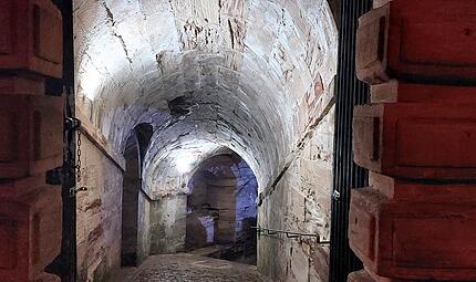 Wandelt zu Ostern die "Weiße Frau" in den Gängen der Festung? Wandelt zu Ostern die "Weiße Frau" in den Gängen der Festung?