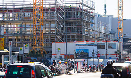 Atrium Auf der Atrium-Baustelle ist seit einigen Wochen der Baufortschritt deutlich erkennbar.