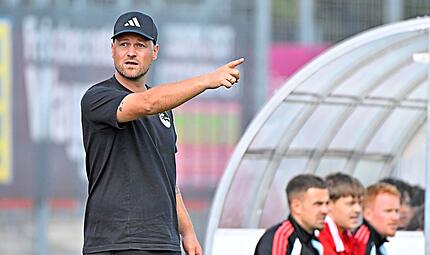 FCC-Trainer Calle Schiebel gab seiner Mannschaft am Dienstag trainingsfrei. FCC-Trainer Calle Schiebel gab seiner Mannschaft am Dienstag trainingsfrei.