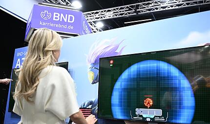 BND-Messestand bei der Gamescom BND-Messestand bei der Gamescom