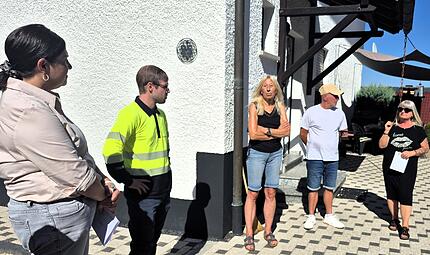 Bürgermeisterin Angela Hofmann traf sich mit Anwohnern des Schleifer Rings in Kronach. Bürgermeisterin Angela Hofmann traf sich mit Anwohnern des Schleifer Rings in Kronach.