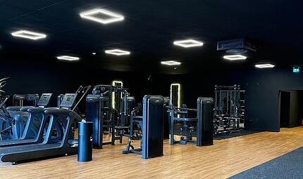 Ein Blick ins Innere: Das Gympod in Kirchehrenbach stellt seinen Mitgliedern moderne Sportausrüstung zur Verfügung.Forchheim & Fränkische Schweiz Ein Blick ins Innere: Das Gympod in Kirchehrenbach stellt seinen Mitgliedern moderne Sportausrüstung zur Verfügung.