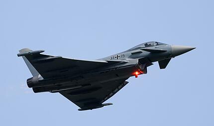 Eurofighter bei Übungsflug Eurofighter bei Übungsflug
