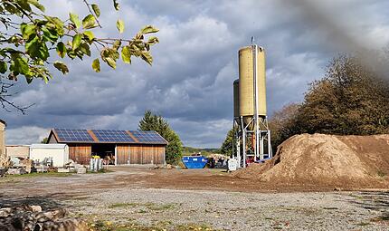 In den Silos am Bauhof lagert der Markt Burkardroth das Streusalz für den Winterdienst. Die Versorgungssicherheit beschäftigt den Gemeinderat. In den Silos am Bauhof lagert der Markt Burkardroth das Streusalz für den Winterdienst. Die Versorgungssicherheit beschäftigt den Gemeinderat.