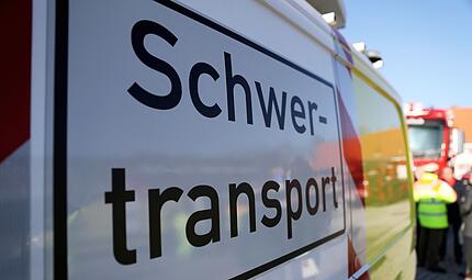 Schwerlasttransport Schwerlasttransport