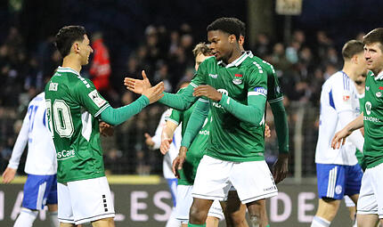 FC 05 Schweinfurt: Sieg im Jubiläumsspiel gegen den FC Schalke 04. FC 05 Schweinfurt: Sieg im Jubiläumsspiel gegen den FC Schalke 04.