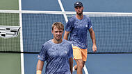 Kevin Krawietz (v.) und Tim Pütz sind beim Masters-Turnier in Shanghai im Viertelfinale ausgeschieden. Kevin Krawietz (v.) und Tim Pütz sind beim Masters-Turnier in Shanghai im Viertelfinale ausgeschieden.
