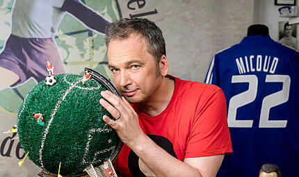 Arnd Zeigler gastiert mit seinem Programm „Immer Glück ist Können! Zeiglers wunderbare Welt des Fußballs - LIVE“ am 1.. März in Bamberg. Arnd Zeigler gastiert mit seinem Programm „Immer Glück ist Können! Zeiglers wunderbare Welt des Fußballs - LIVE“ am 1.. März in Bamberg.