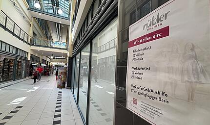 Der Trachtenhof Nübler zieht in die ehemalige Deichmann-Filiale im Fritz. Der Trachtenhof Nübler zieht in die ehemalige Deichmann-Filiale im Fritz.