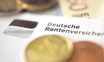 Bärbel Bas will, dass auch Beamte in die gesetzliche Rentenversicherung einzahlen. Bärbel Bas will, dass auch Beamte in die gesetzliche Rentenversicherung einzahlen.
