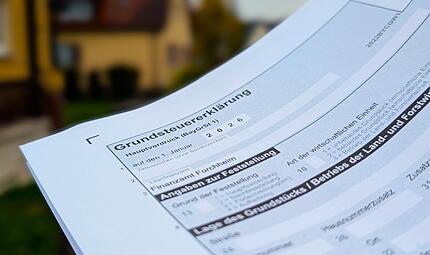 Grundsteuer ForchheimForchheim & Fränkische Schweiz Um ihr Finanzloch zu decken, erhöht die Stadt Forchheim den Hebesatz der Grundsteuer deutlich.