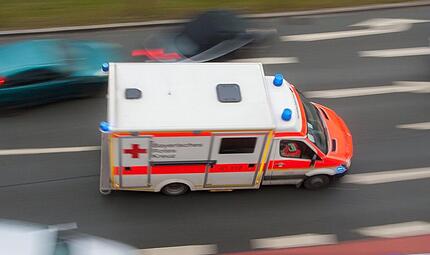 Kulmbach: Streit eskaliert - Mann schlägt auf Kontrahenten ein Kulmbach: Streit eskaliert - Mann schlägt auf Kontrahenten ein