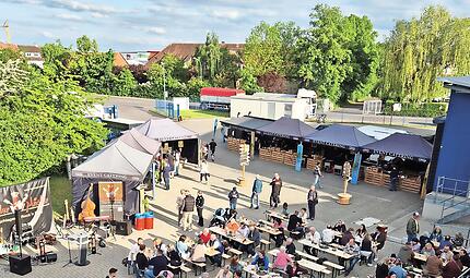 Blick auf das Maintal Familienfest. Blick auf das Maintal Familienfest.