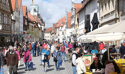 Jahrmarkt und verkaufsoffener Sonntag locken nach ForchheimJahrmarkt und verkaufsoffener Sonntag locken nach Forchheim Jahrmarkt und verkaufsoffener Sonntag locken nach Forchheim