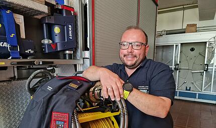 Ariel Karwacki ist seit Kindheitstagen bei der Feuerwehr. Nun übernimmt er als Kreisbrandmeister Verantwortung für die Wehren im Markt Burkardroth. Ariel Karwacki ist seit Kindheitstagen bei der Feuerwehr. Nun übernimmt er als Kreisbrandmeister Verantwortung für die Wehren im Markt Burkardroth.