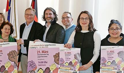 Die MiB-Vorsitzenden, der Oberbürgermeister und Kooperationspartner stellten die Inhalte der Internationalen Wochen gegen Rassismus vor. Die MiB-Vorsitzenden, der Oberbürgermeister und Kooperationspartner stellten die Inhalte der Internationalen Wochen gegen Rassismus vor.