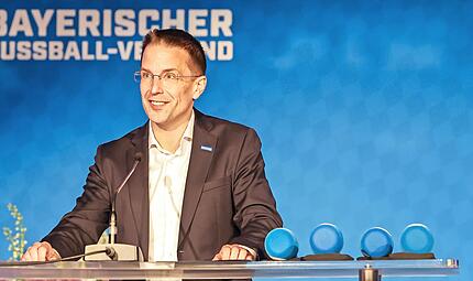 Christoph Kern wurde beim BFV-Verbandstag im Amt des Präsidenten bestätigt. Christoph Kern wurde beim BFV-Verbandstag im Amt des Präsidenten bestätigt.
