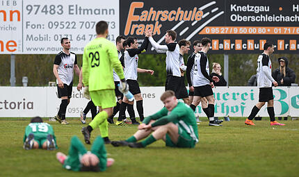 Fabian Röder schoss das 5:4 für den FC Sand weit in der Nachspielzeit. Die Großbardorfer waren am Boden. Fabian Röder schoss das 5:4 für den FC Sand weit in der Nachspielzeit. Die Großbardorfer waren am Boden.