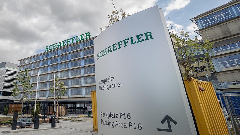 Schaeffler US-ZölleForchheim & Fränkische Schweiz Die Idylle trügt: Mit einer eigenen Taskforce rüstet sich Schaeffler in Herzogenaurach gegen die US-Zollpolitik. Doch viele Fragen bleiben derzeit noch offen.