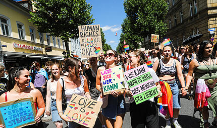 CSD Bamberg 2026So bunt und lebensfroh war der CSD 2026 in Bamberg CSD Bamberg 2026So bunt und lebensfroh war der CSD 2026 in Bamberg