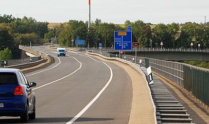 Fahrbahn Fahrbahn