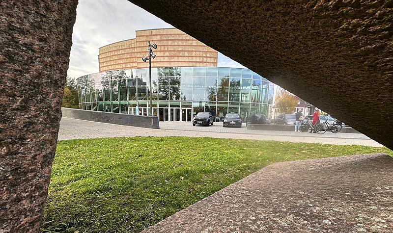 Der Platz vor der Konzert- und Kongresshalle wird 2027 nach dem früheren Oberbürgermeister Paul Röhner benannt. Entsteht vor der Konzert- und Kongresshalle der Bamberger Paul-Röhner-Platz?