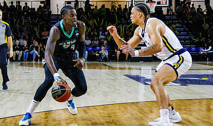 Trevon Scott (links) spielt derzeit in Kanada für die Winnipeg Sea Bears. Trevon Scott (links) spielt derzeit in Kanada für die Winnipeg Sea Bears.