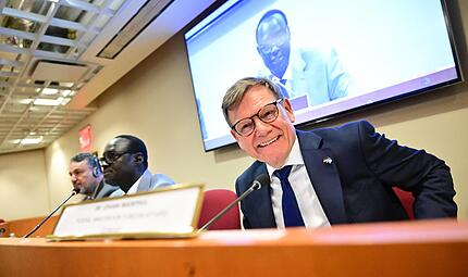 Johann Wadephul (CDU), Außenminister, zu Beginn der Vorstellung der Kandidatur Deutschlands für einen nichtständigen Sitz im UN-Sicherheitsrat. Die KAndidatur verlief erfolgloss. Johann Wadephul (CDU), Außenminister, zu Beginn der Vorstellung der Kandidatur Deutschlands für einen nichtständigen Sitz im UN-Sicherheitsrat. Die KAndidatur verlief erfolgloss.