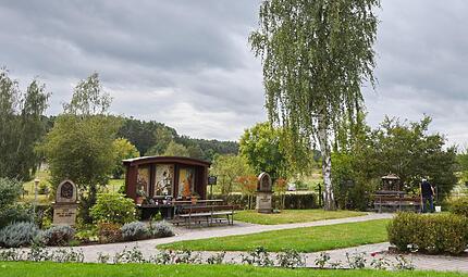 Die Gebetsstätte in Heroldsbach macht dem Erzbistum Bamberg Sorgen, weil der Ort Gruppen anziehe, „die noch über den Rändern stehe“.Karl Heinz Wirth (Archiv) Die Gebetsstätte in Heroldsbach macht dem Erzbistum Bamberg Sorgen, weil der Ort Gruppen anziehe, „die noch über den Rändern stehe“.Karl Heinz Wirth (Archiv)