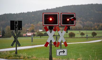 Unbeschrankter Bahnübergang Unbeschrankter Bahnübergang