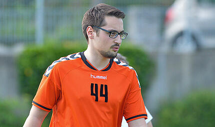 Dennis Hader ist der Nachfolger von Frank Hauck als Trainer der SV Wolfersgrün/Neuengrün. Dennis Hader ist der Nachfolger von Frank Hauck als Trainer der SV Wolfersgrün/Neuengrün.